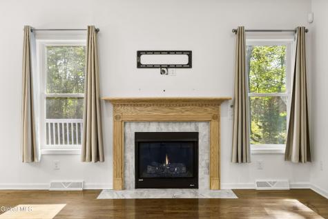 51 Flanders Lane Albany NY 12203