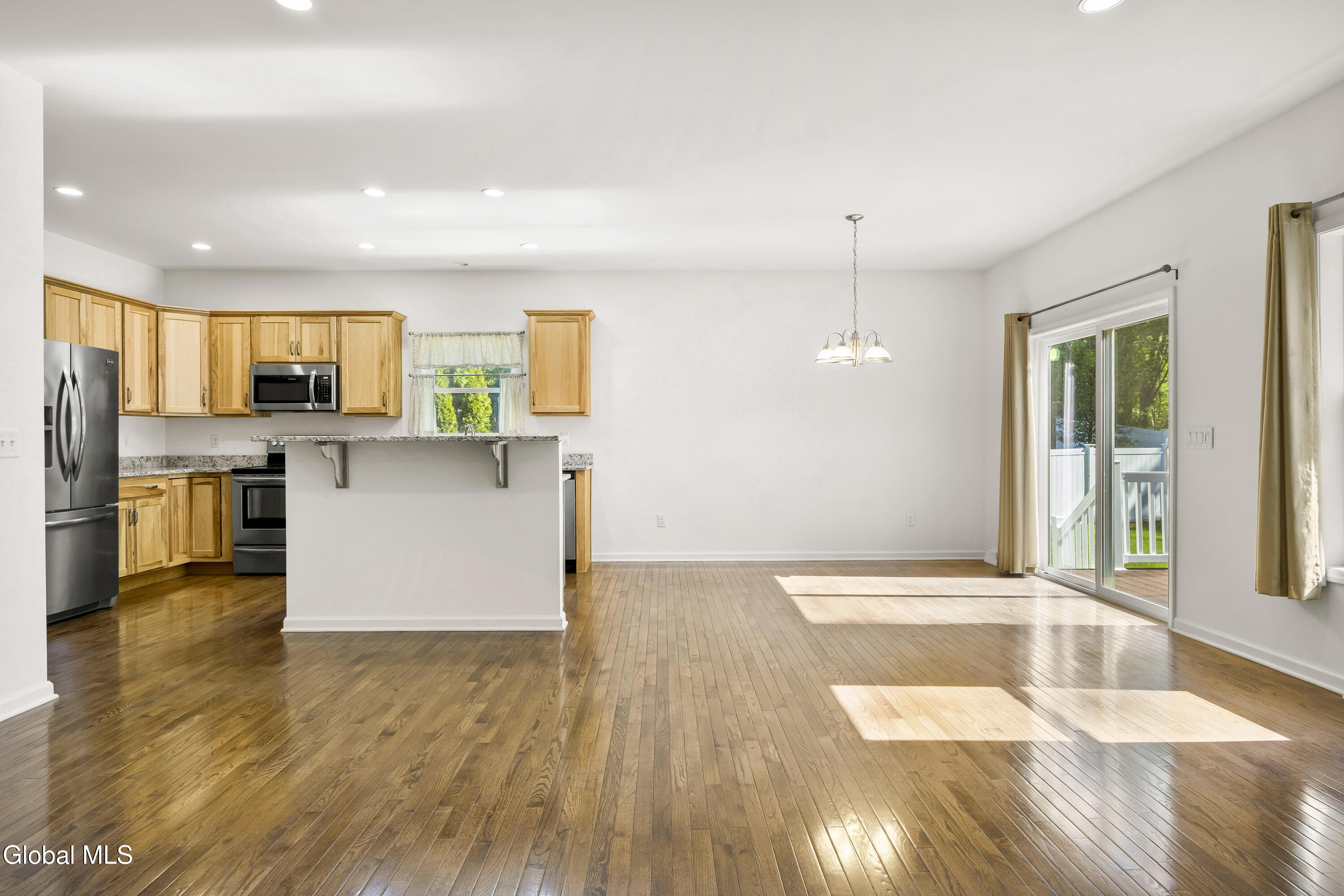 51 Flanders Lane Albany NY 12203