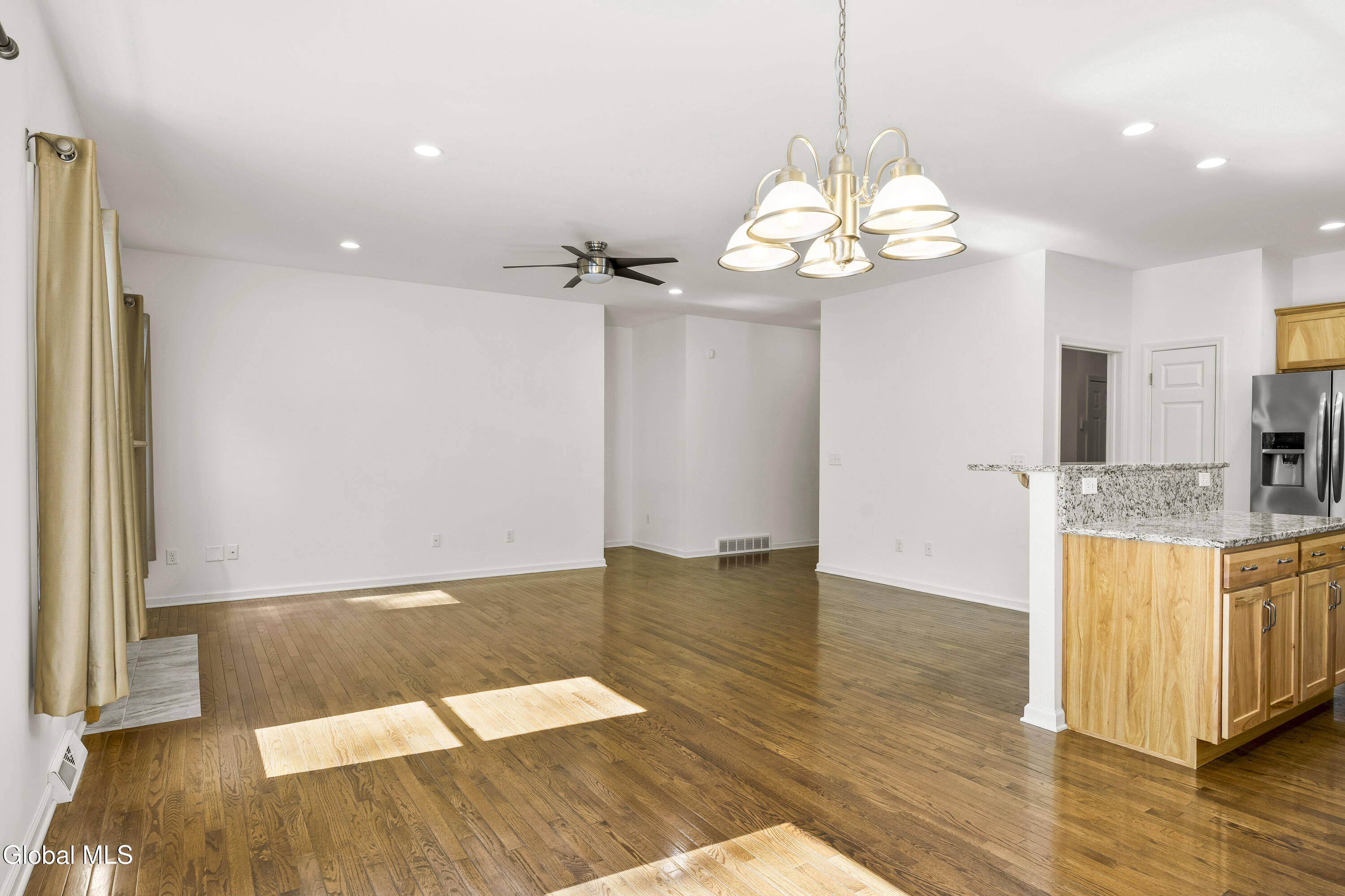 51 Flanders Lane Albany NY 12203