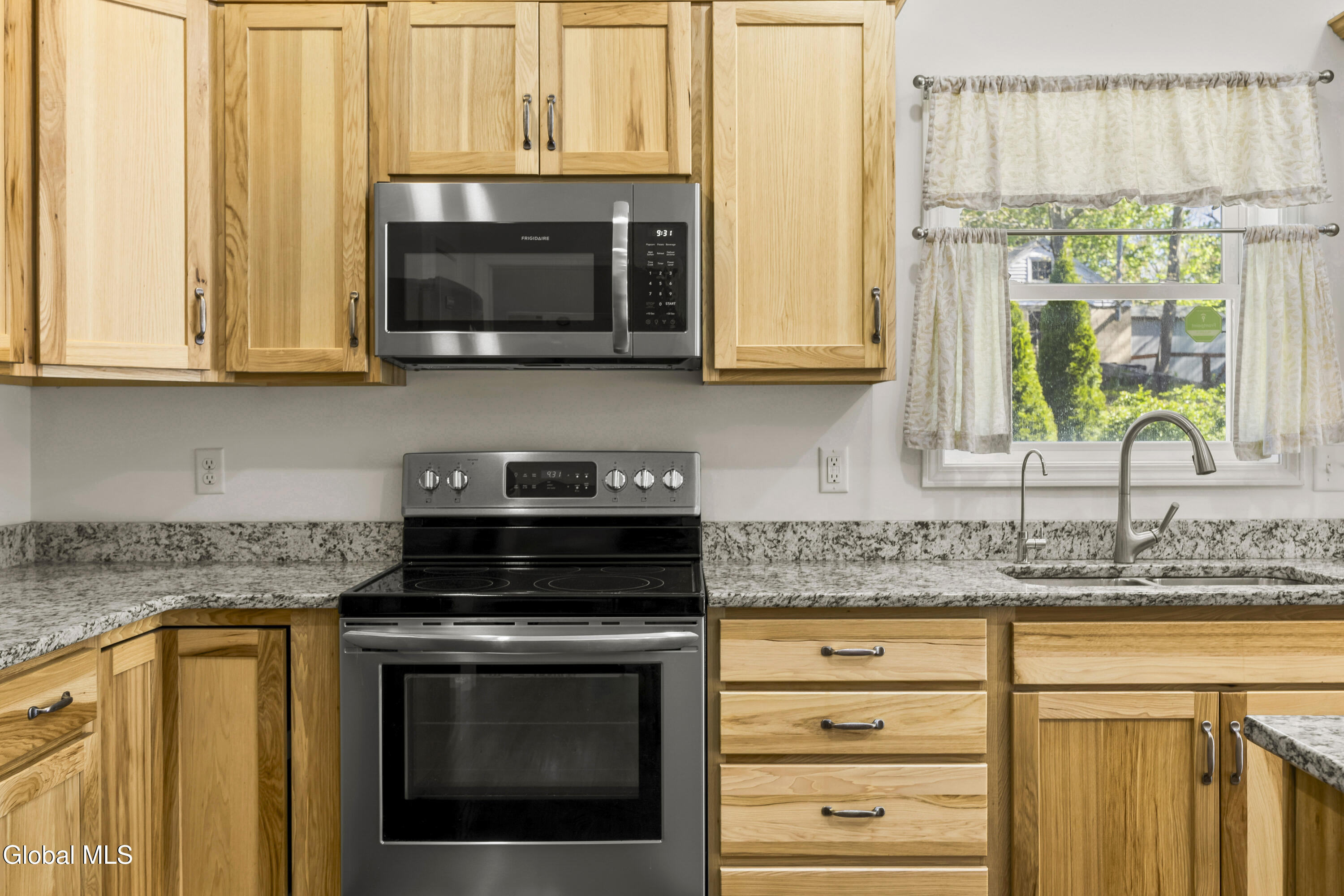 51 Flanders Lane Albany NY 12203