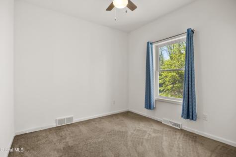 51 Flanders Lane Albany NY 12203