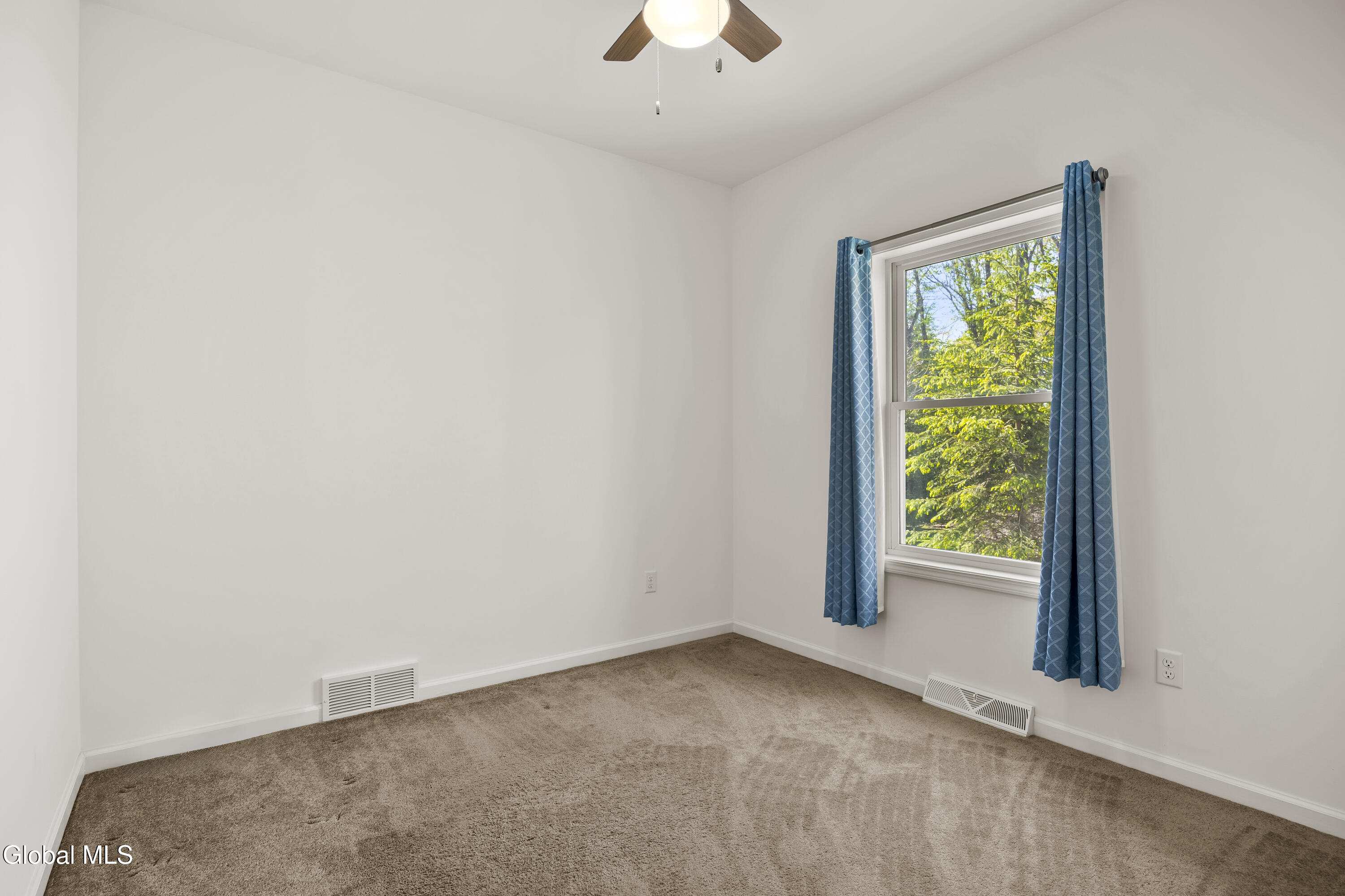 51 Flanders Lane Albany NY 12203