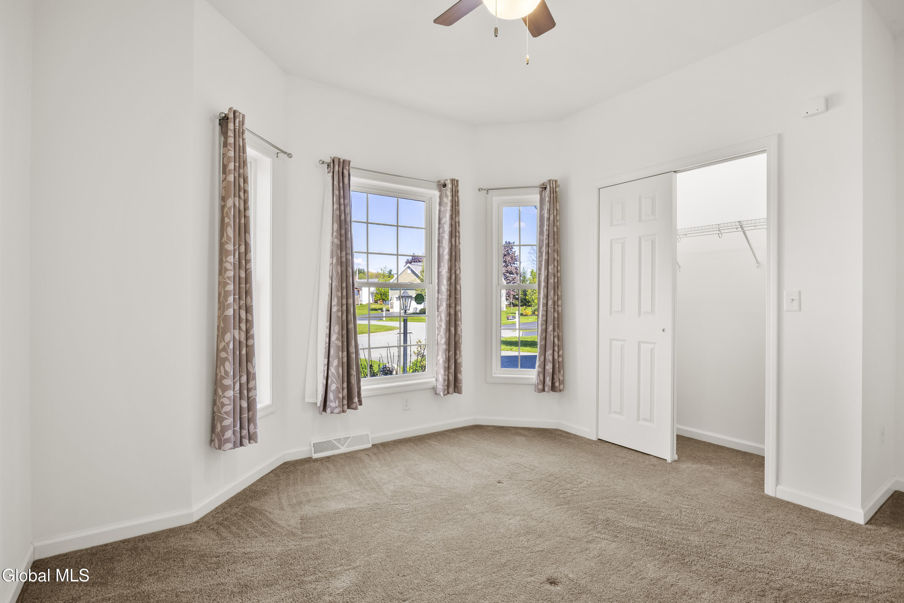 51 Flanders Lane Albany NY 12203