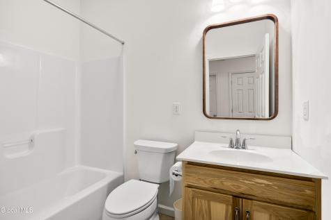 51 Flanders Lane Albany NY 12203