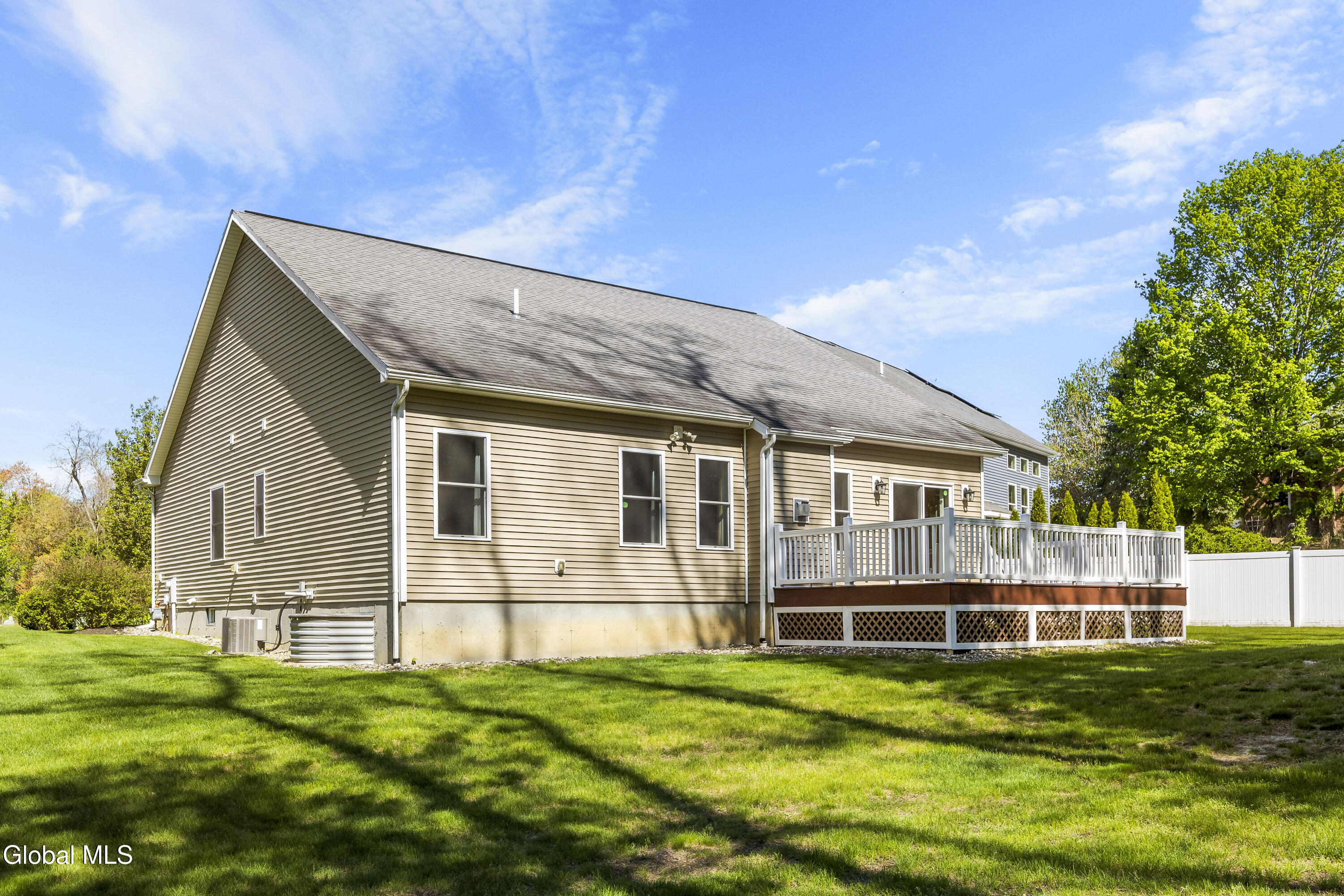 51 Flanders Lane Albany NY 12203