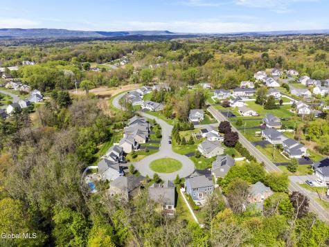 51 Flanders Lane Albany NY 12203
