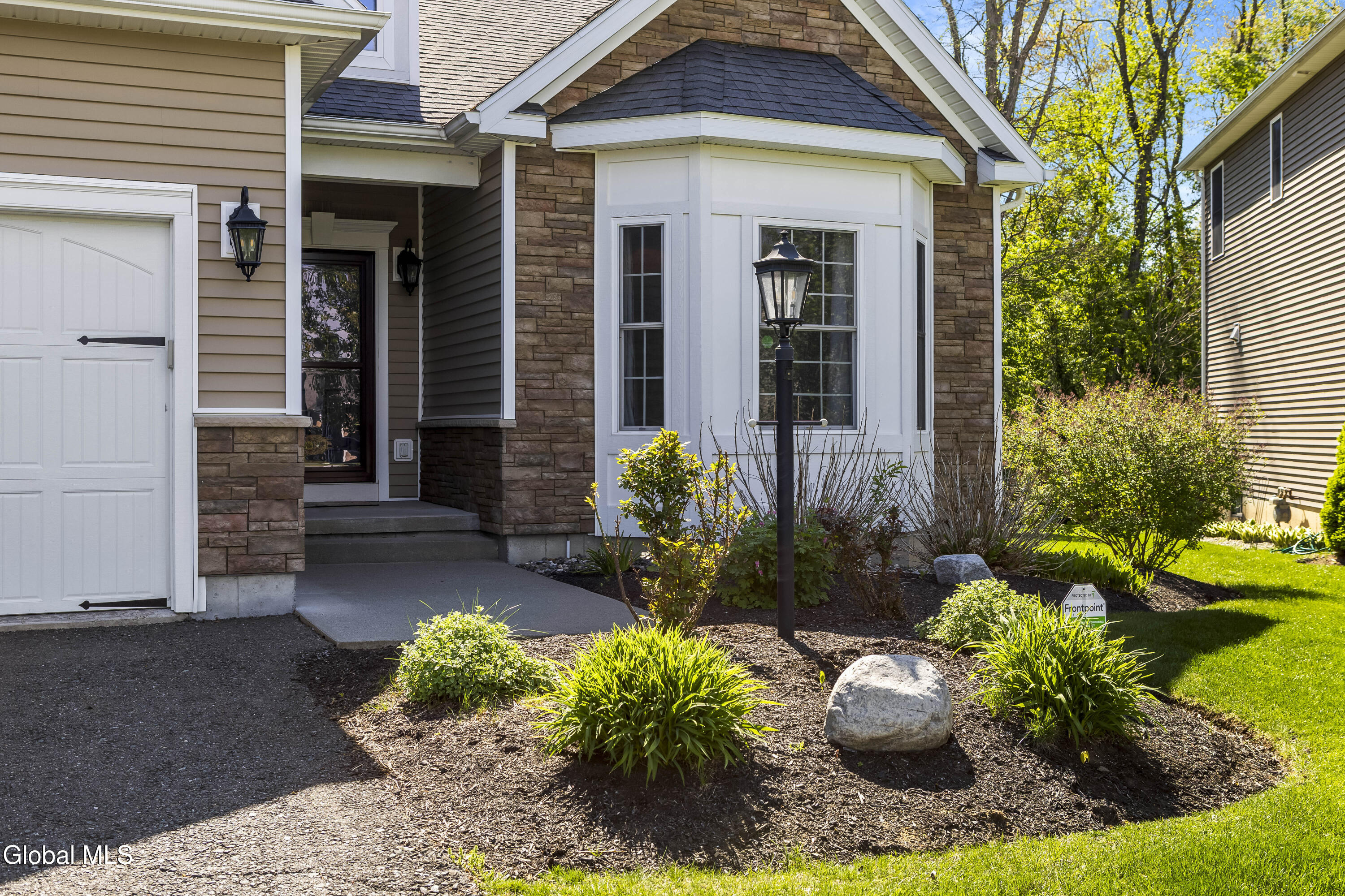 51 Flanders Lane Albany NY 12203