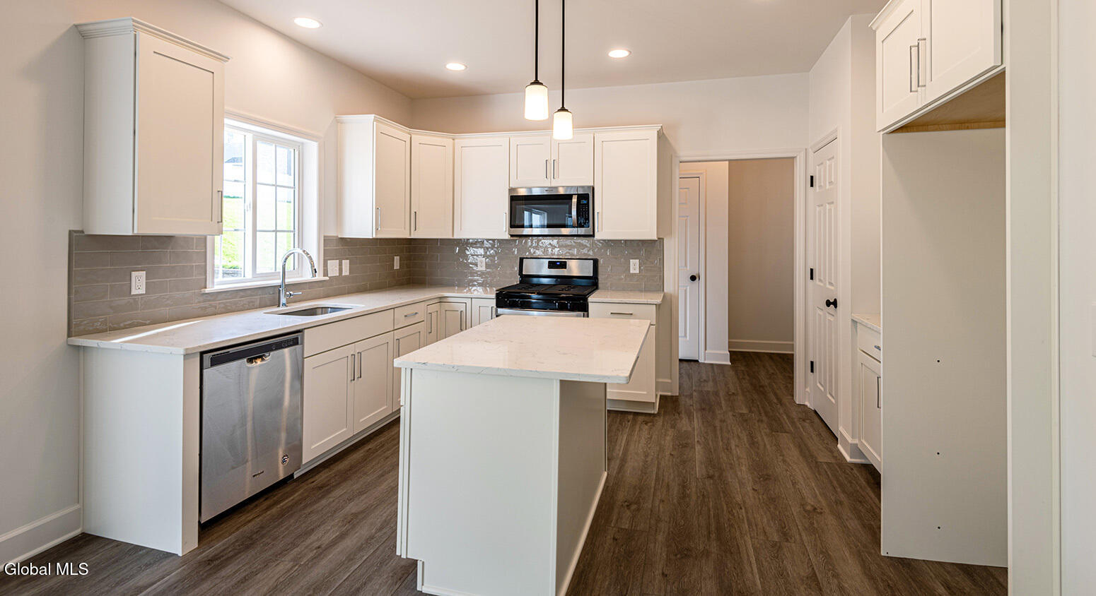 22 Cloverleaf Court East Greenbush NY 12061