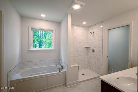 22 Cloverleaf Court East Greenbush NY 12061