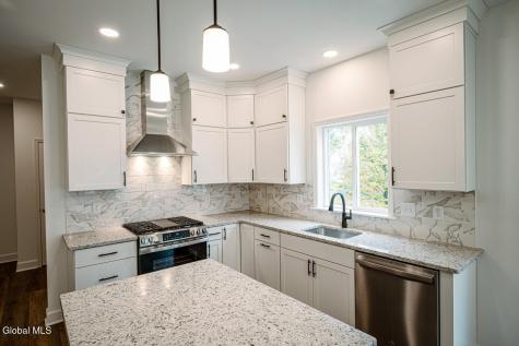 22 Cloverleaf Court East Greenbush NY 12061