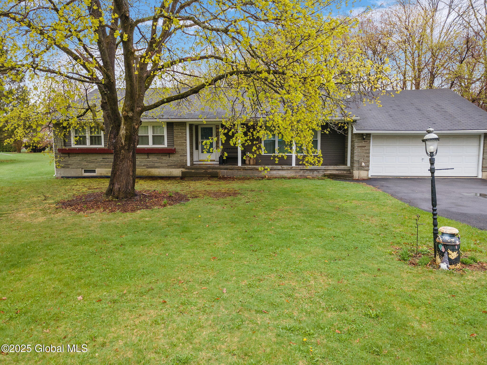 27 Beechwood Drive Burnt Hills NY 12027