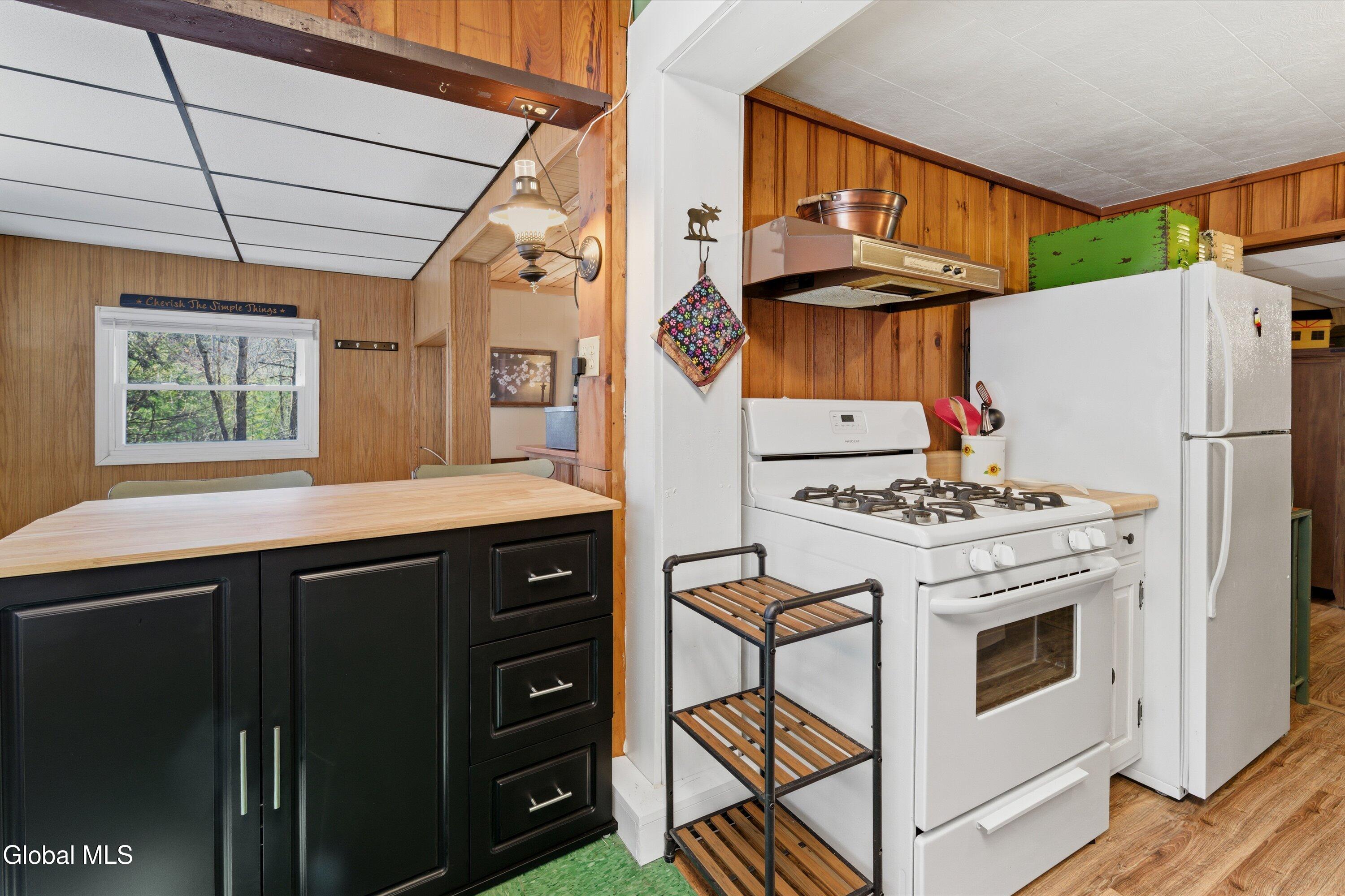 16 Pump House Road Lake Luzerne NY 12846