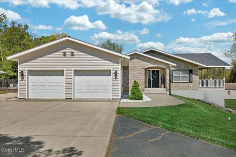 105 Wilrose Lane Troy NY 12180