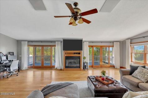 105 Wilrose Lane Troy NY 12180