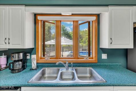 105 Wilrose Lane Troy NY 12180
