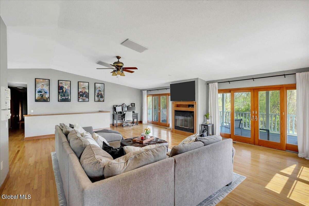 105 Wilrose Lane Troy NY 12180