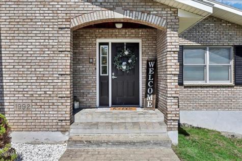 105 Wilrose Lane Troy NY 12180