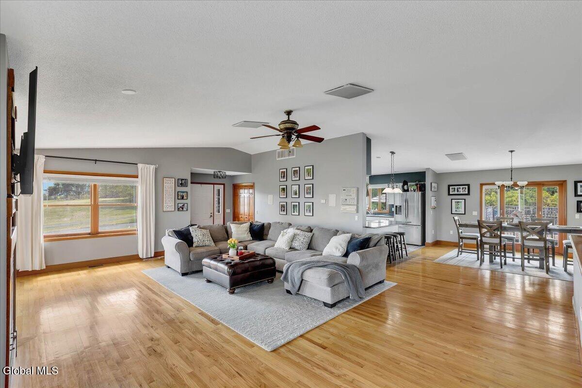 105 Wilrose Lane Troy NY 12180