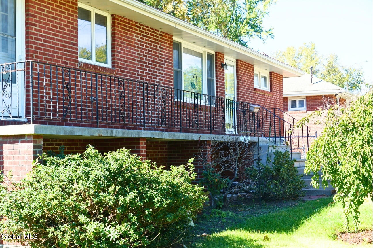 212 Sand Creek Road Albany NY 12205