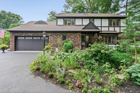 240 W Bentwood Court Albany NY 12203