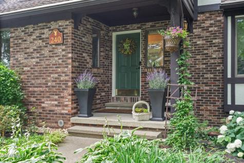 240 W Bentwood Court Albany NY 12203