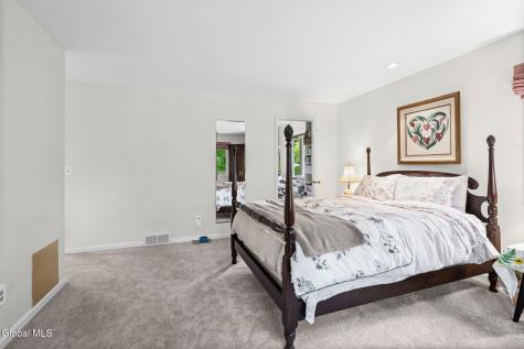 240 W Bentwood Court Albany NY 12203