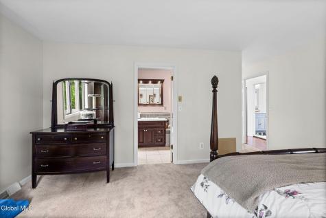 240 W Bentwood Court Albany NY 12203