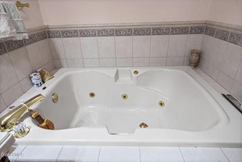 240 W Bentwood Court Albany NY 12203