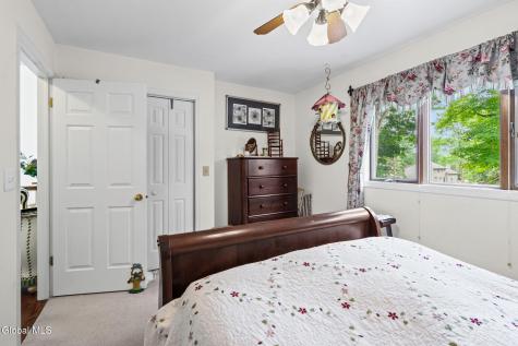 240 W Bentwood Court Albany NY 12203