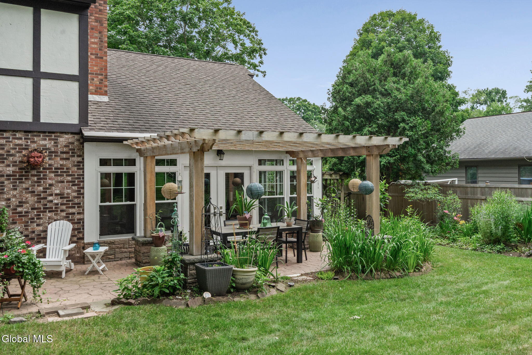 240 W Bentwood Court Albany NY 12203