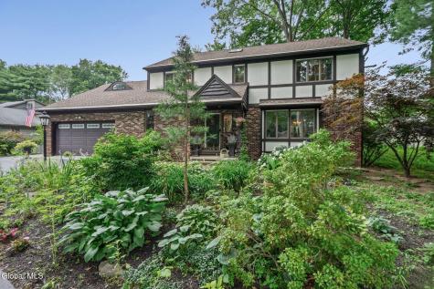 240 W Bentwood Court Albany NY 12203