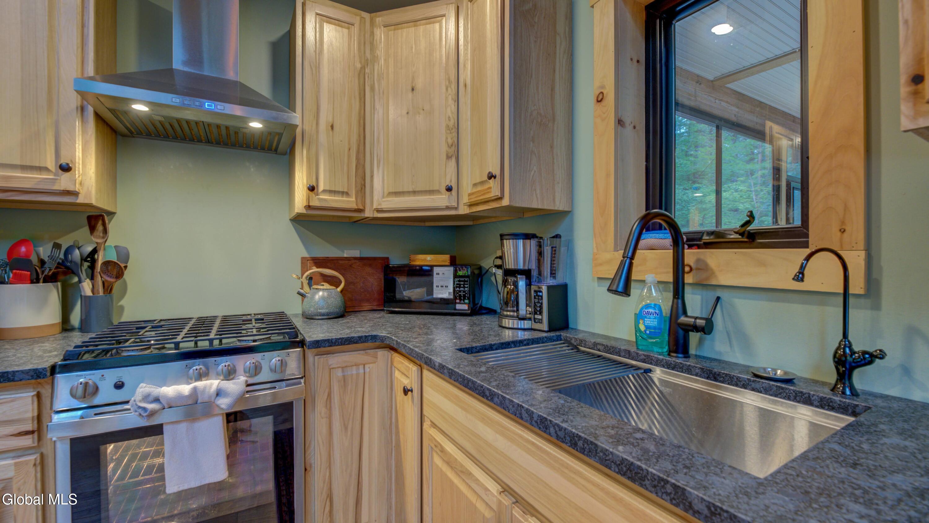 211-213 Woods Hollow Road Gloversville NY 12078