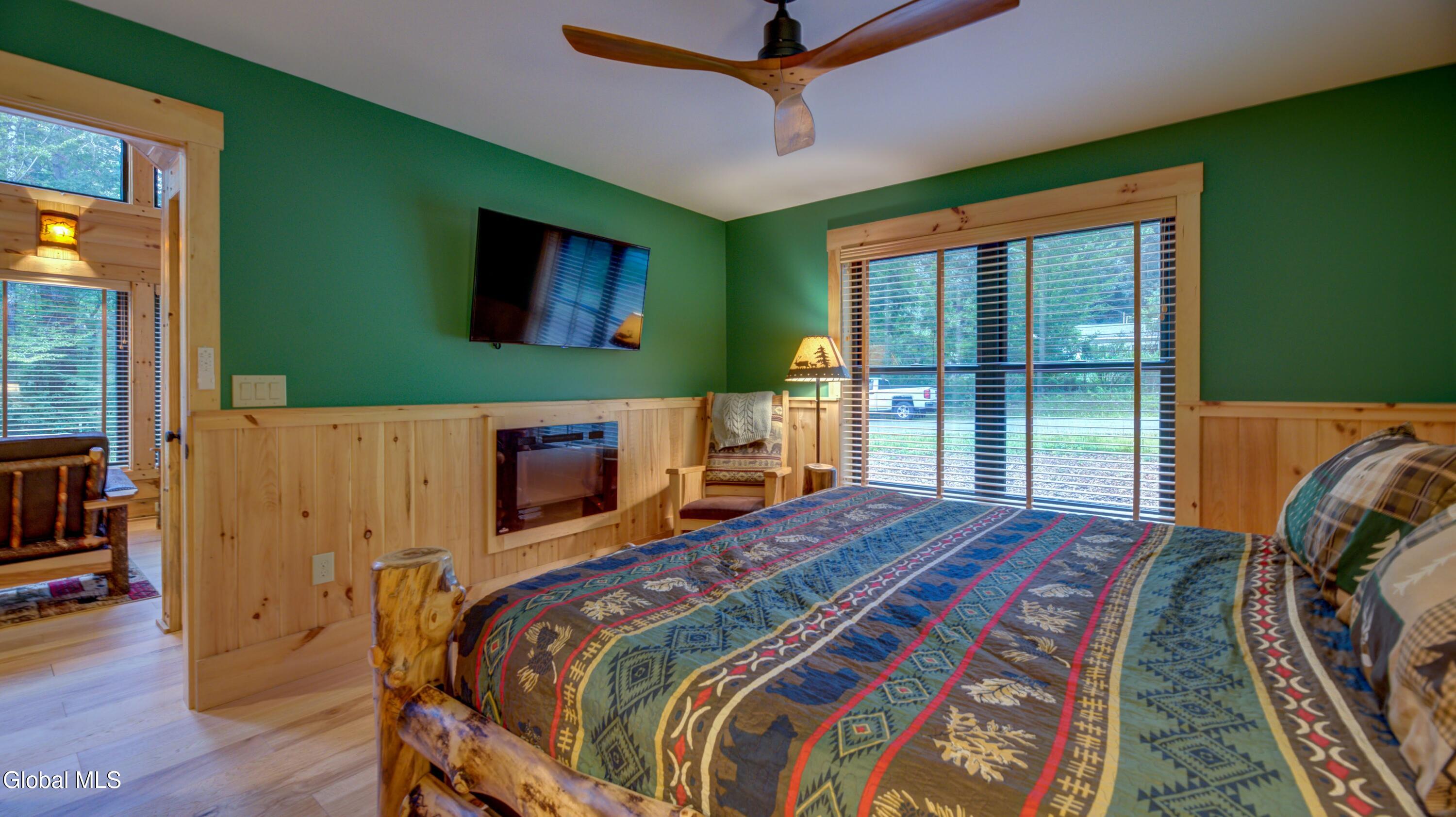 211-213 Woods Hollow Road Gloversville NY 12078