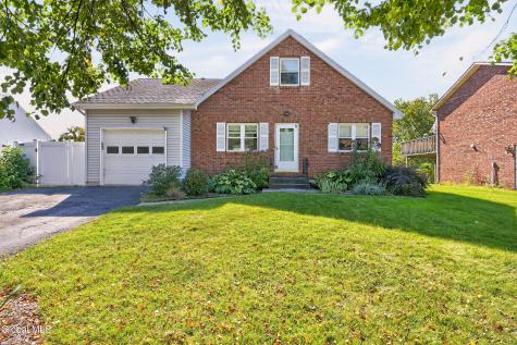 5 Hemlock Lane Albany NY 12208