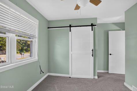 5 Hemlock Lane Albany NY 12208