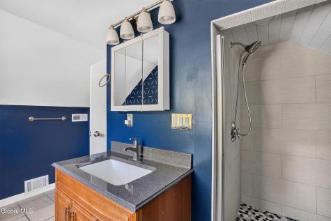 5 Hemlock Lane Albany NY 12208