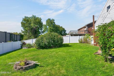 5 Hemlock Lane Albany NY 12208