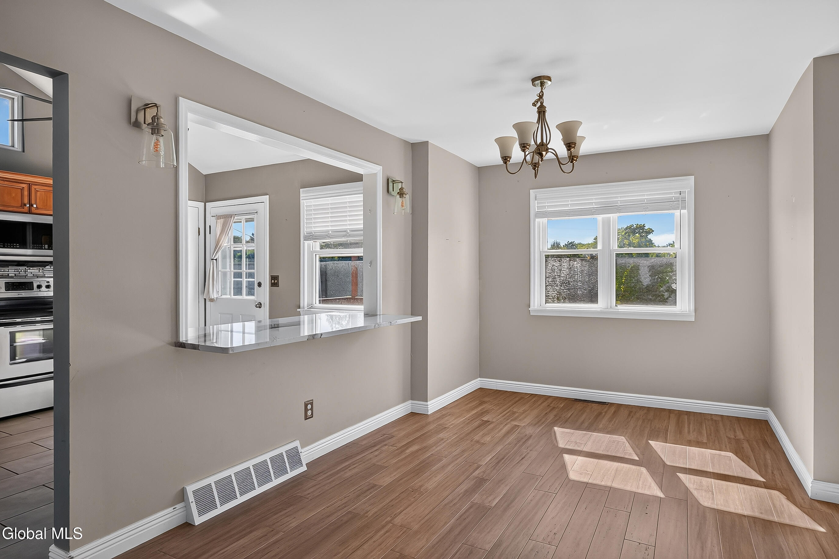 5 Hemlock Lane Albany NY 12208