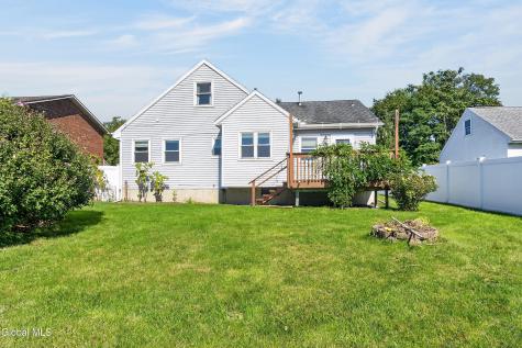 5 Hemlock Lane Albany NY 12208