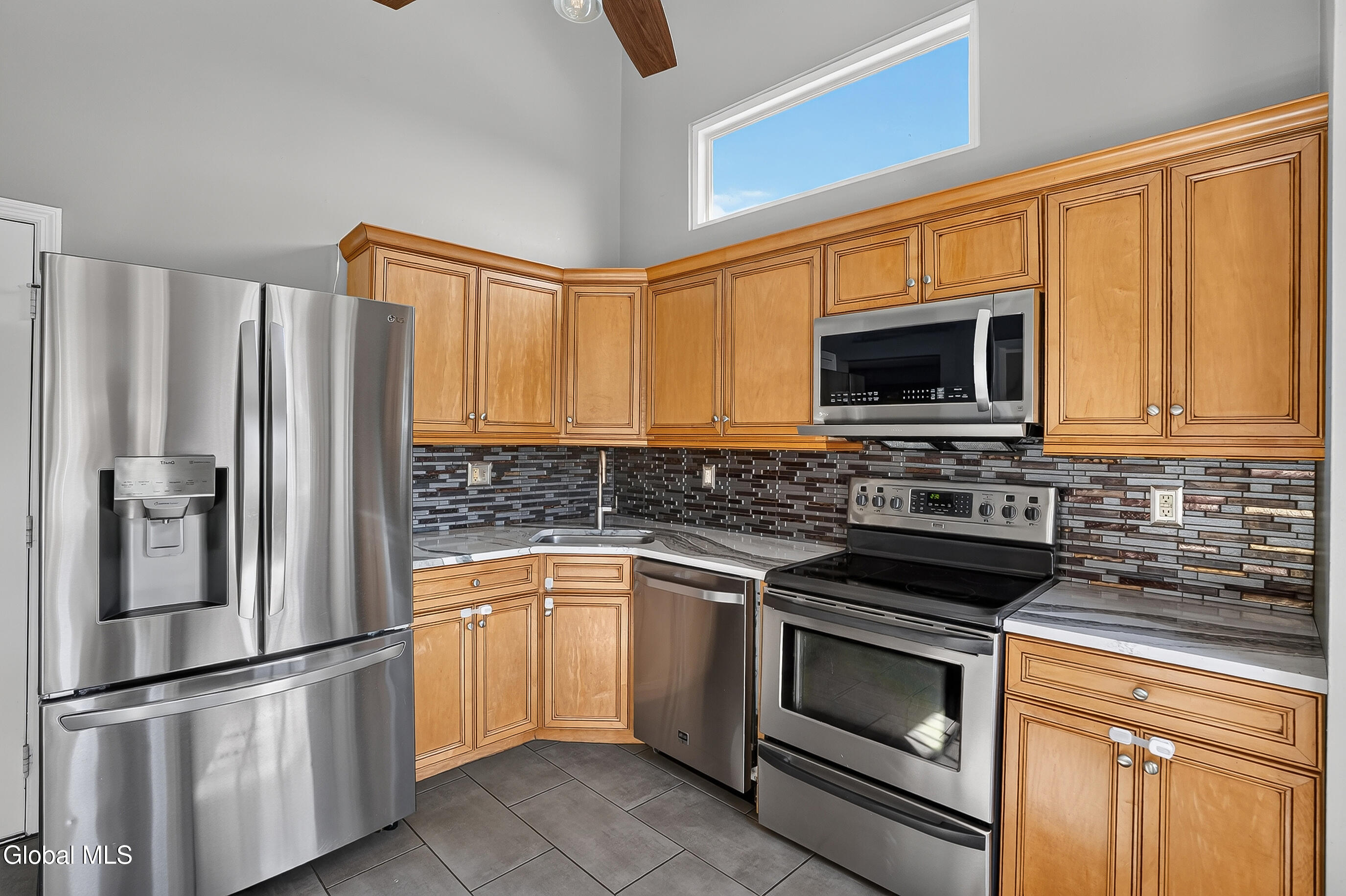 5 Hemlock Lane Albany NY 12208