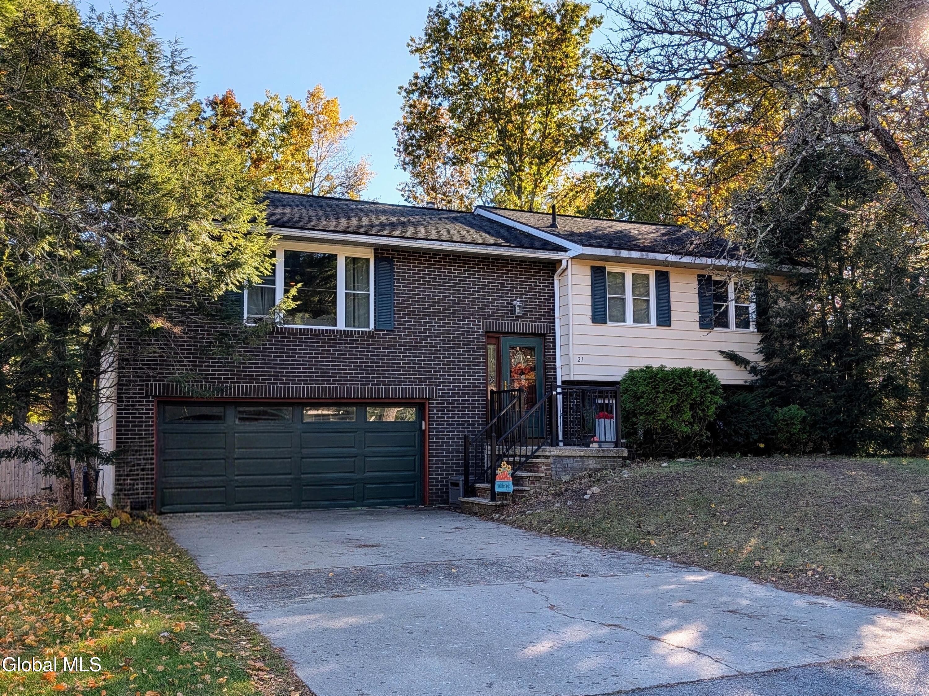 21 Bonner Drive Queensbury NY 12804