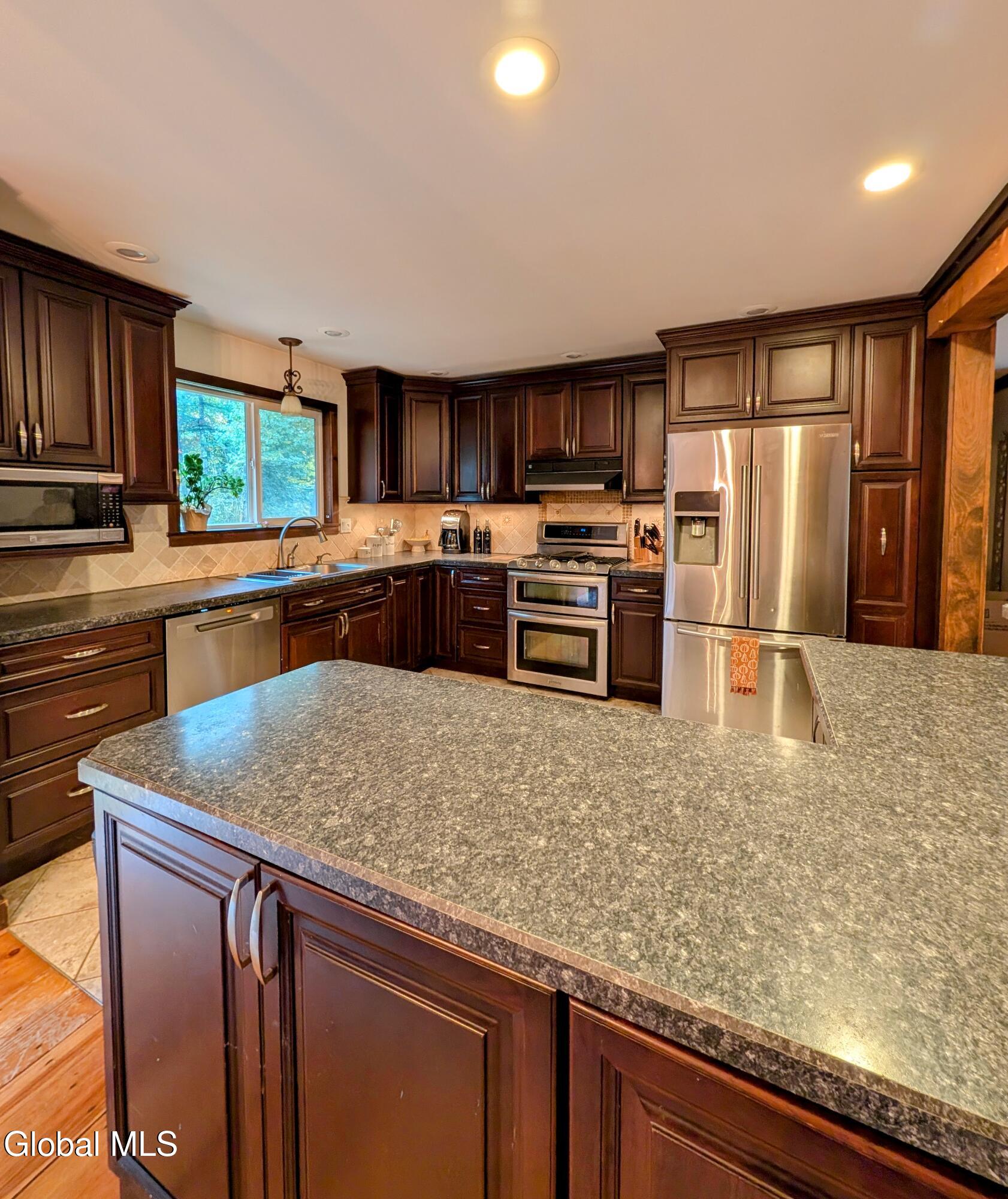 21 Bonner Drive Queensbury NY 12804