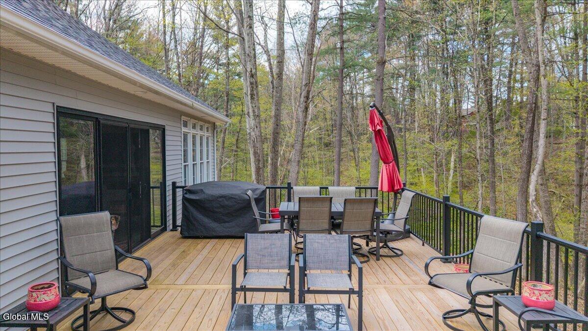 652 Bruno Road Clifton Park NY 12065