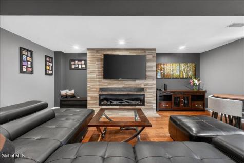 652 Bruno Road Clifton Park NY 12065