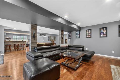 652 Bruno Road Clifton Park NY 12065