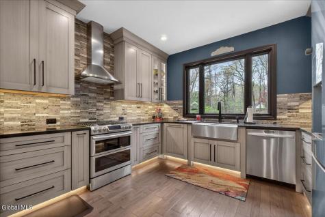 652 Bruno Road Clifton Park NY 12065