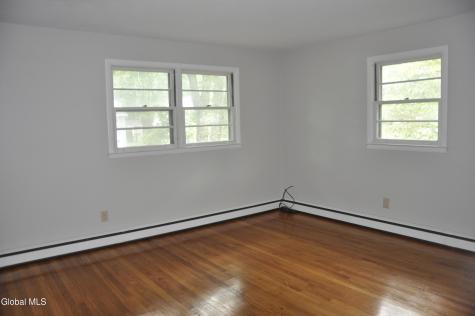 39 Wellington Delmar NY 12054