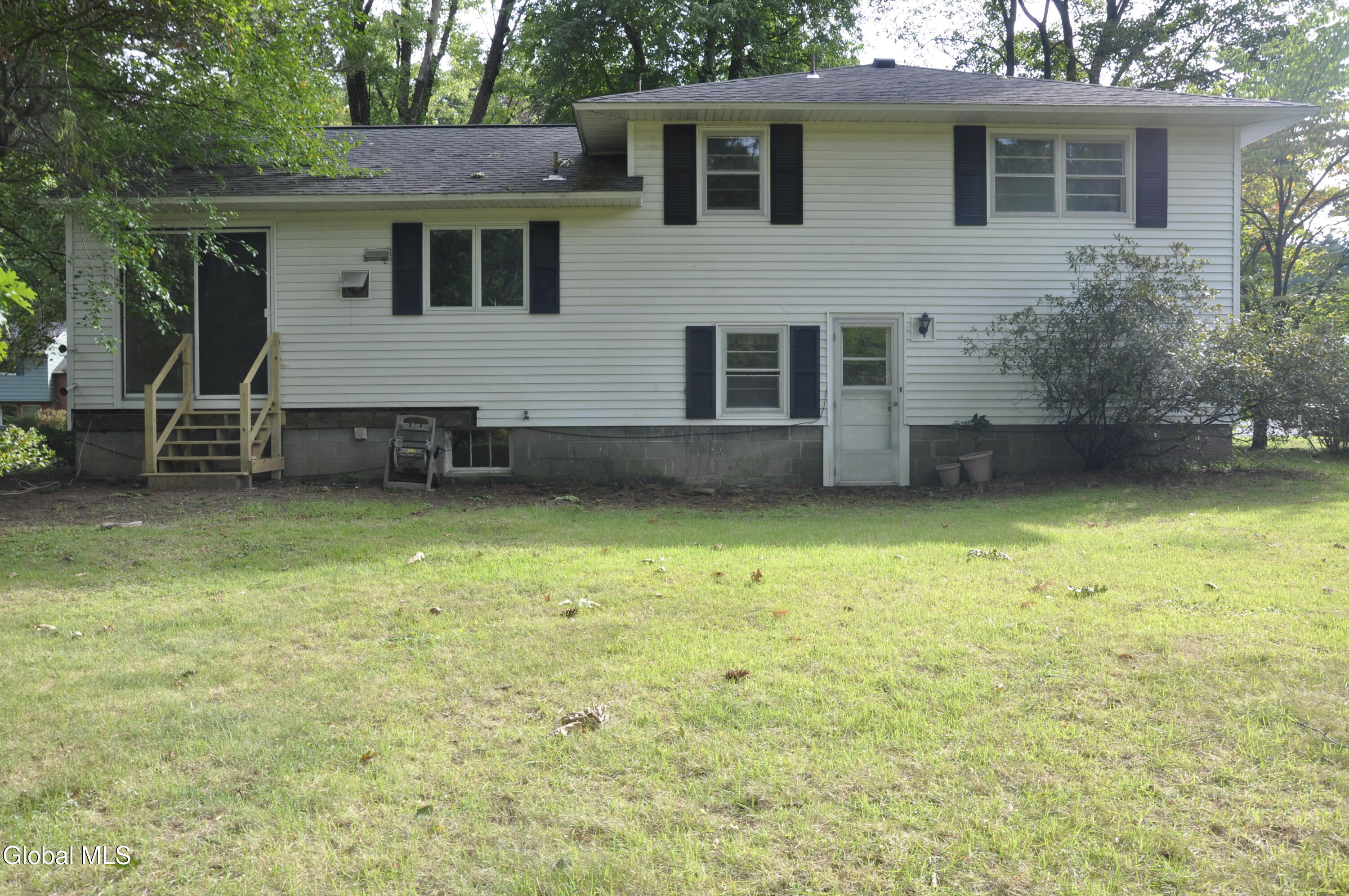 39 Wellington Delmar NY 12054