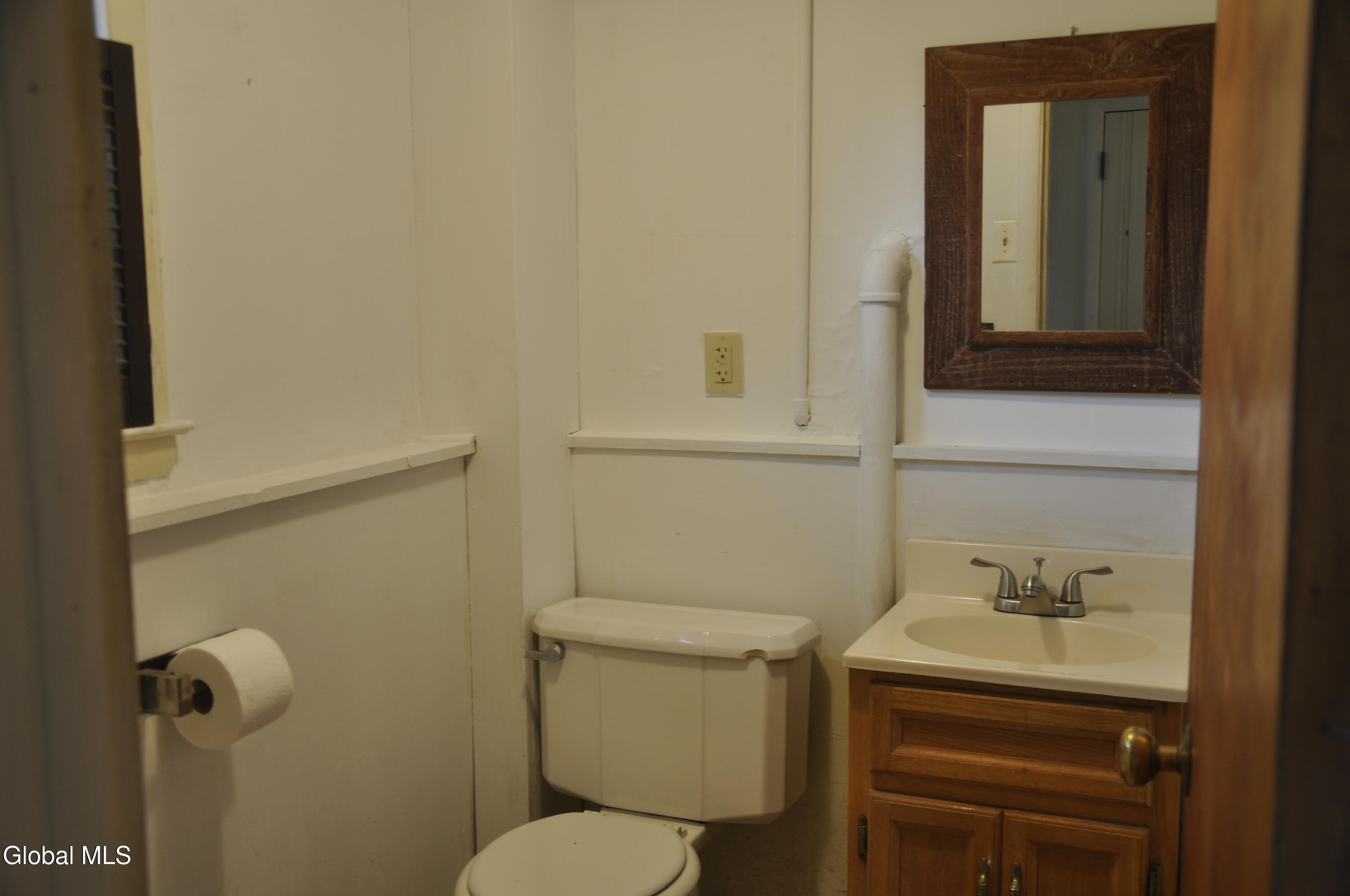 39 Wellington Delmar NY 12054
