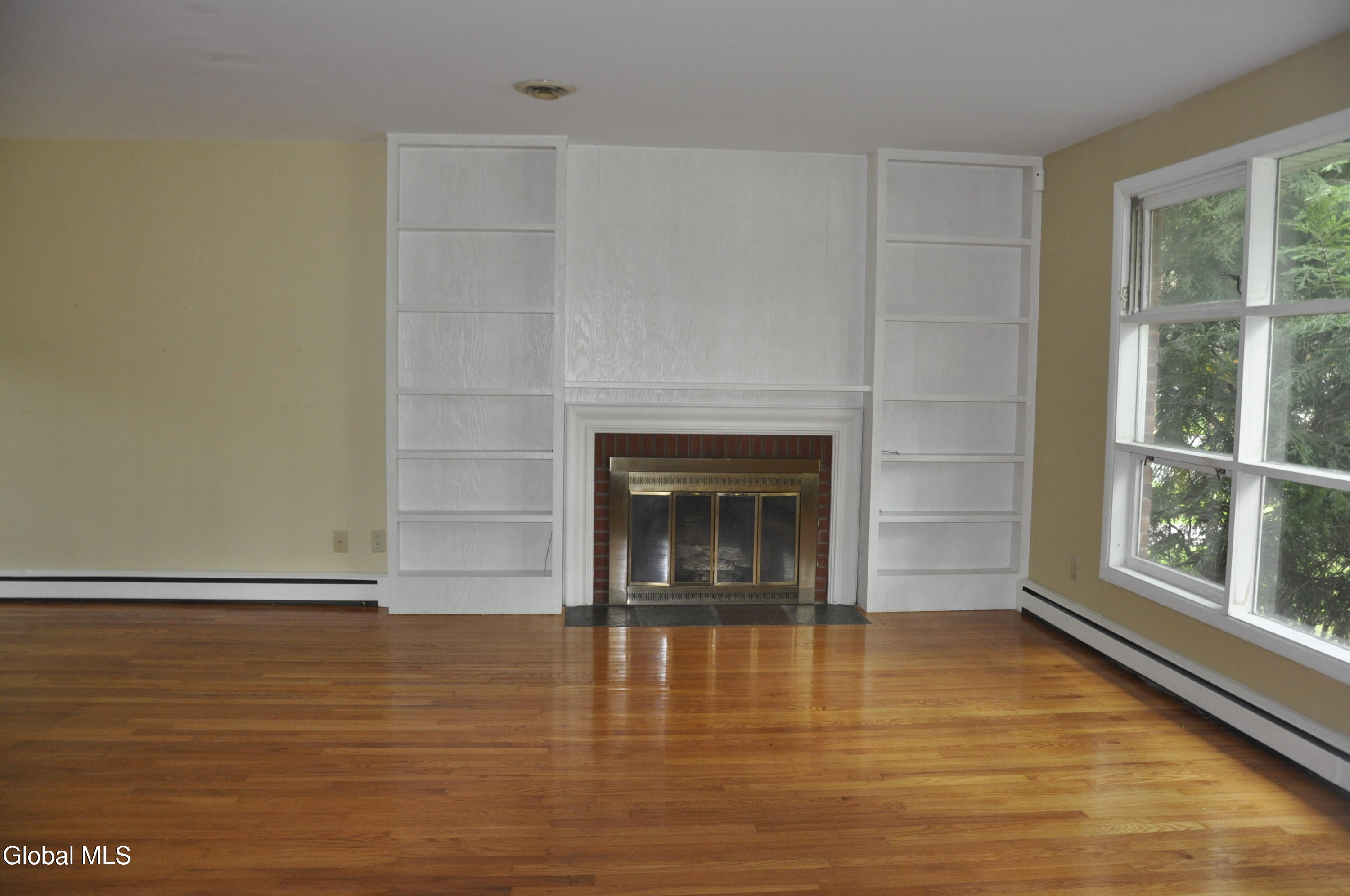 39 Wellington Delmar NY 12054
